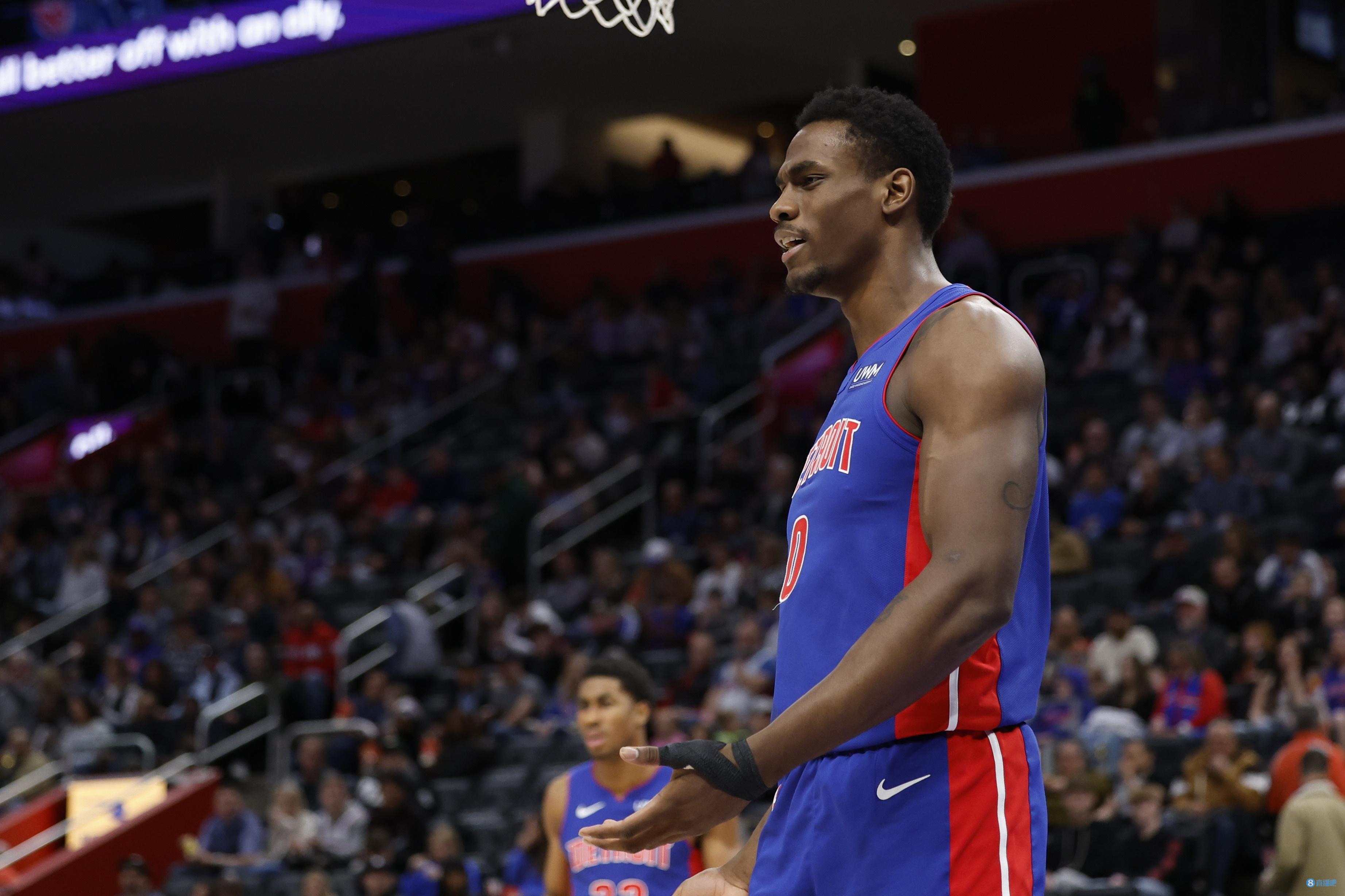 比如篮板球 比如篮板球