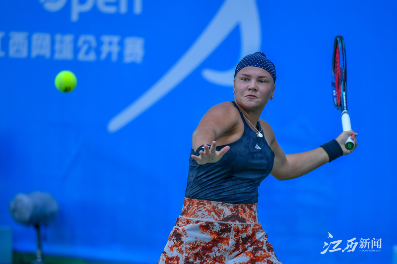 他在训练中 他在训练中