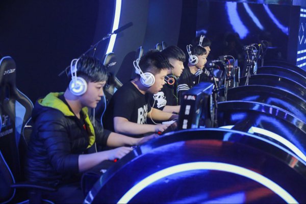 深度与替补 深度与替补